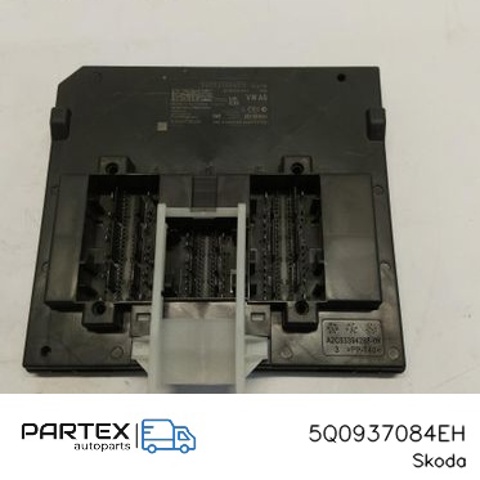 Блок управления бортовой сети 5Q0937084EH VAG