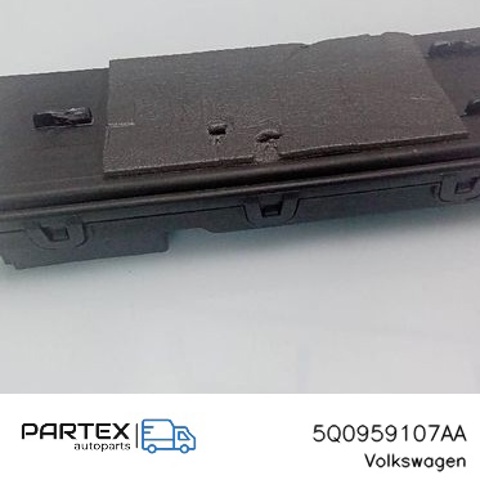 VAG 5Q0959107AA в наличии Кривой Рог