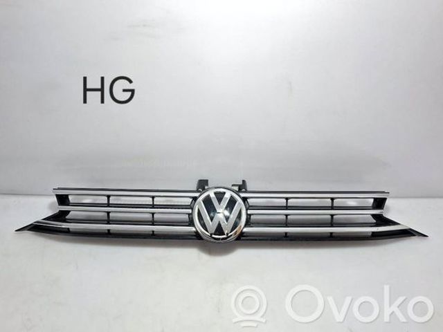 Облицовка радиатора 5TA853653B VAG