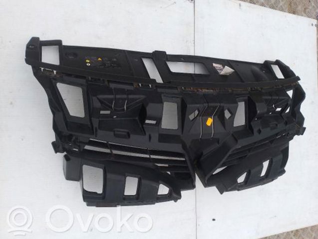 RENAULT 620363078R Решетка радиатора в наличии Ужгород