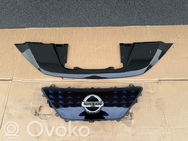 620725SK0B NISSAN Решетка радиатора купить в Киев