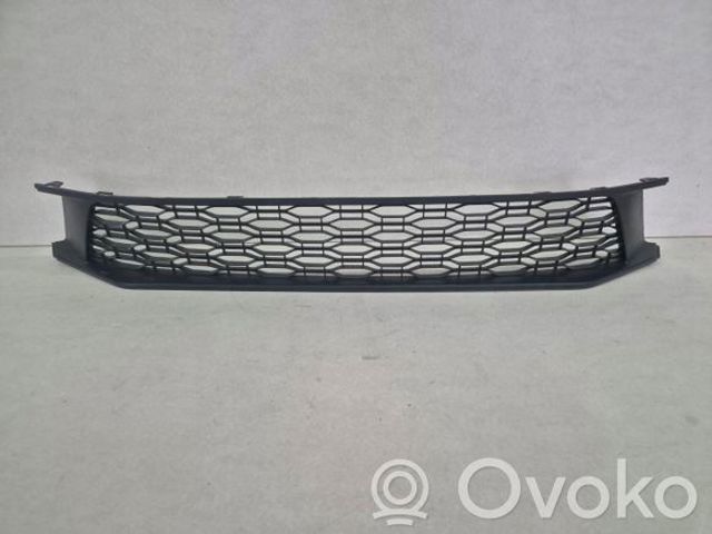 622547209R RENAULT Решетка бампера переднего центральная купить в Сумы