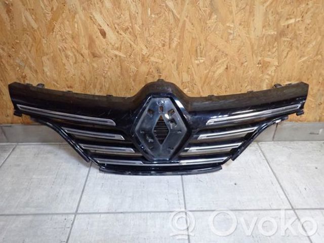 RENAULT 622563114R Решетка радиатора в наличии Черновцы
