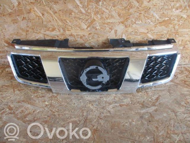 Облицовка радиатора 623103UP5A NISSAN