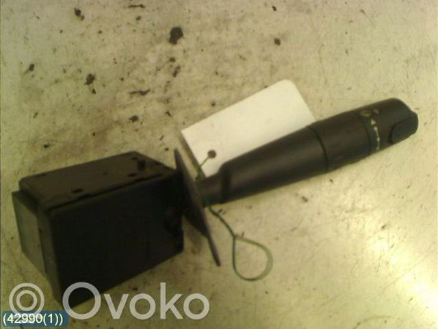 Подрулевой правый переключатель  6239A4 PEUGEOT