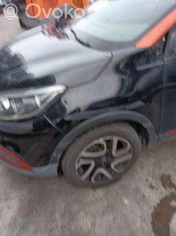 RENAULT 631018073R Крыло переднее левое в наличии Ирпень