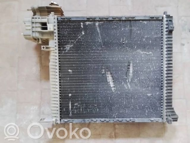MERCEDES 6385013001 Радиатор охлаждения двигателя в наличии Ирпень