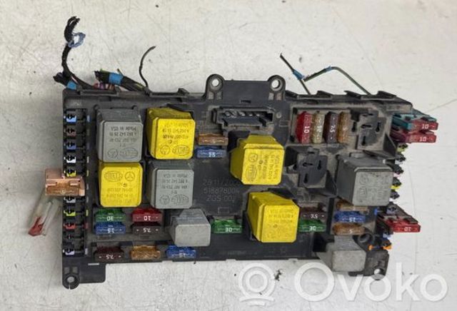 MERCEDES 6395450401 Блок предохранителей в наличии Черкассы