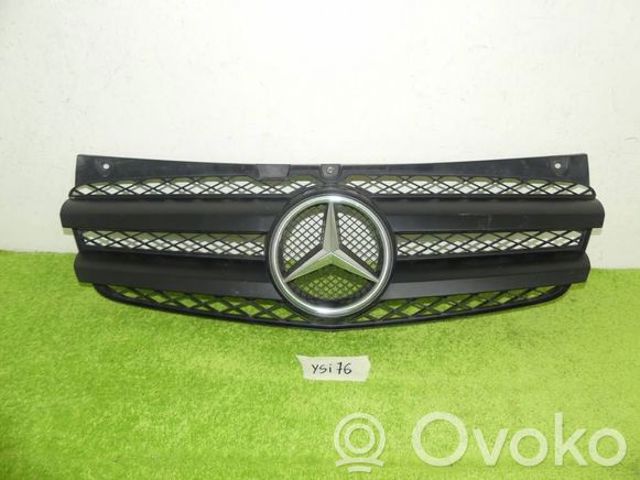 MERCEDES 6398800785 Решетка радиатора в наличии Харьков