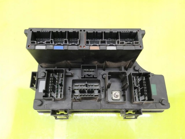 68028007AD CHRYSLER Блок предохранителей купить в Львов