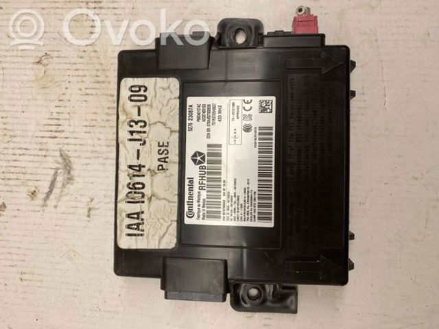 CHRYSLER 68240157AC в наличии Запорожье