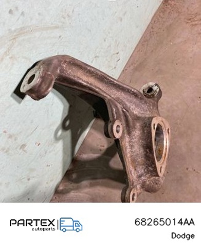 Цапфа поворотная правая 68265014AA CHRYSLER