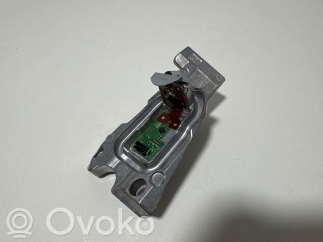 7352477 BMW купить в Полтава