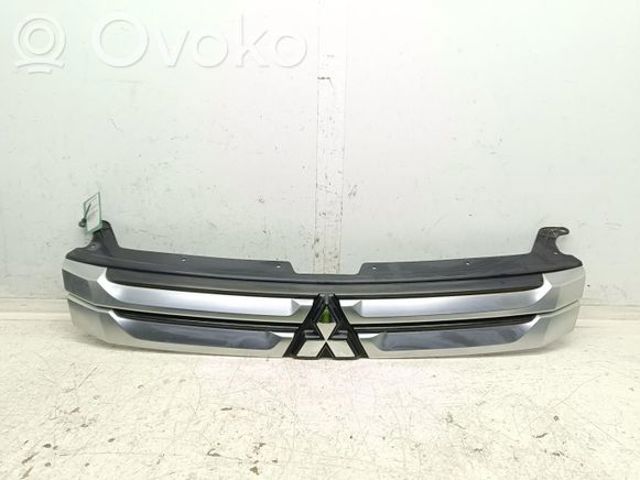Решетка радиатора 7450A959 MITSUBISHI
