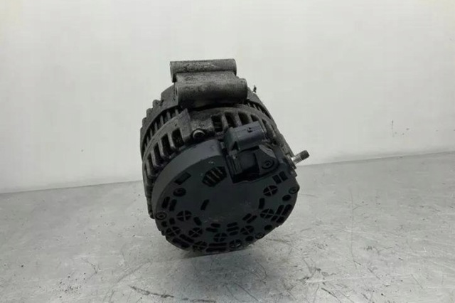 Автомобильный генератор 7558219 BMW