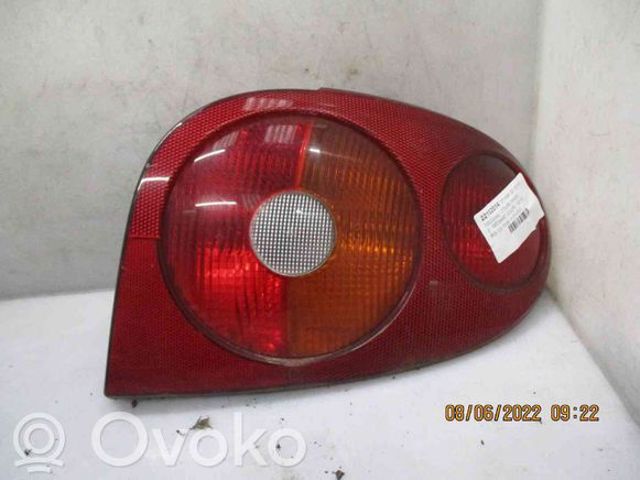 RENAULT 7700428057 Фонарь задний правый внешний в наличии Ужгород