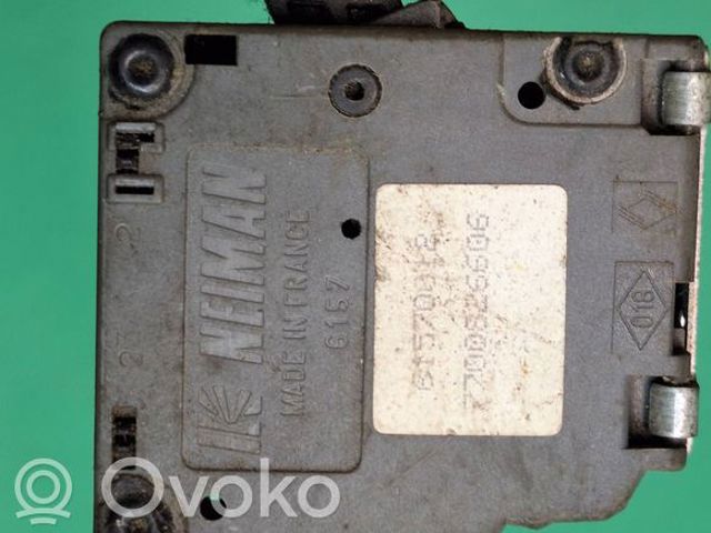 7700826606 RENAULT Правый подрулевой переключатель купить в Николаев