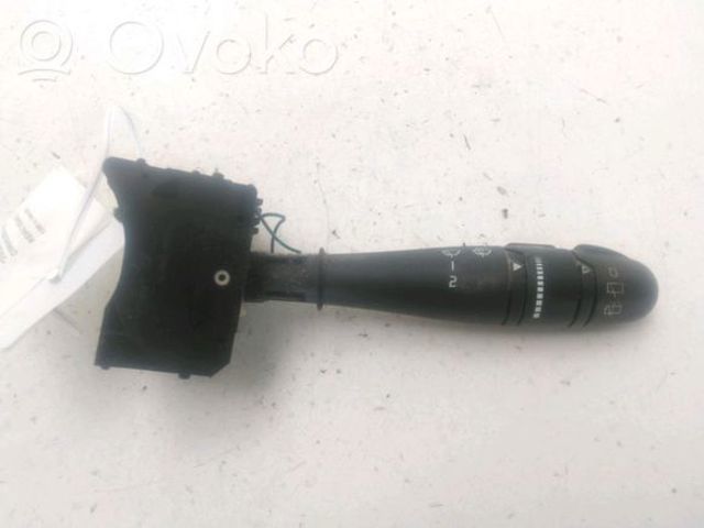 RENAULT 7701053055 Правый подрулевой переключатель в наличии Чернигов