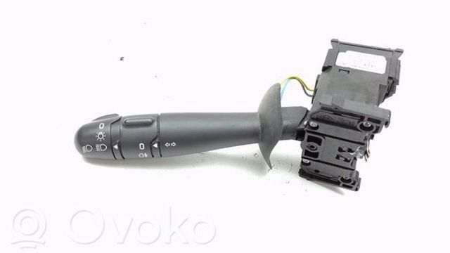 7701072090 RENAULT Переключатель подрулевой левый купить в Николаев