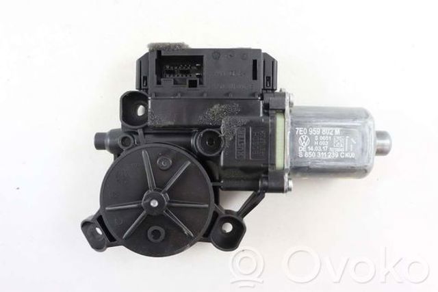 7E0959802R Мотор стеклоподъемника двери передней правой купить Полтава