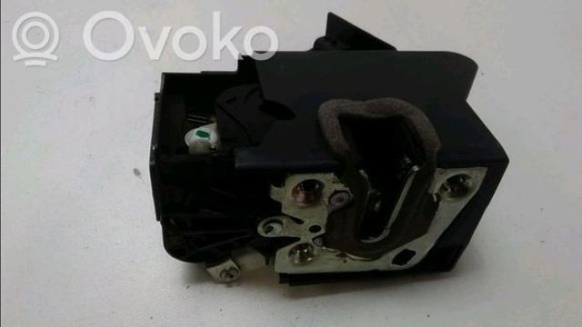 805024778R Замок передней правой двери купить Сумы