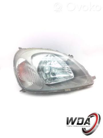 Правая блок фара 811300D011 TOYOTA