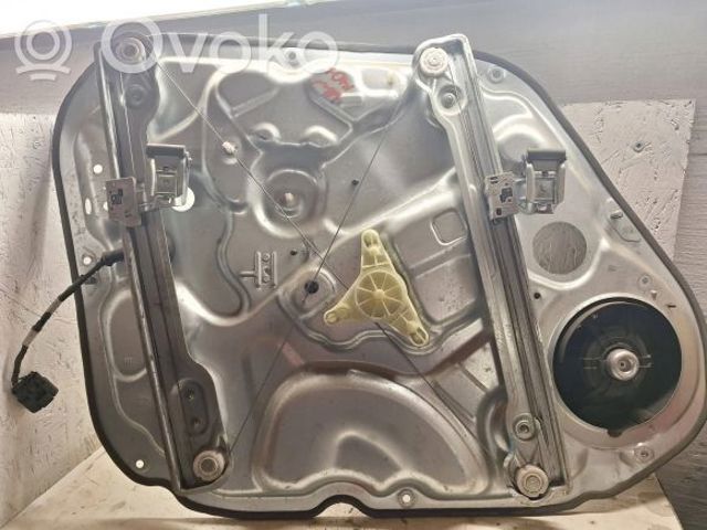 HYUNDAI 813201P020 Замок двери передней правой в наличии Павлоград