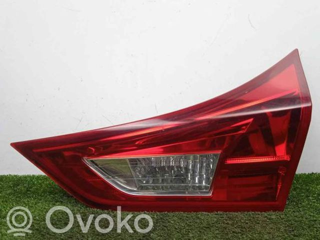 TOYOTA 8158102460 Фонарь задний правый внутренний в наличии Черновцы