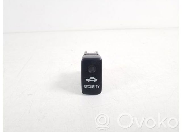 TOYOTA 8185071010 в наличии Киев