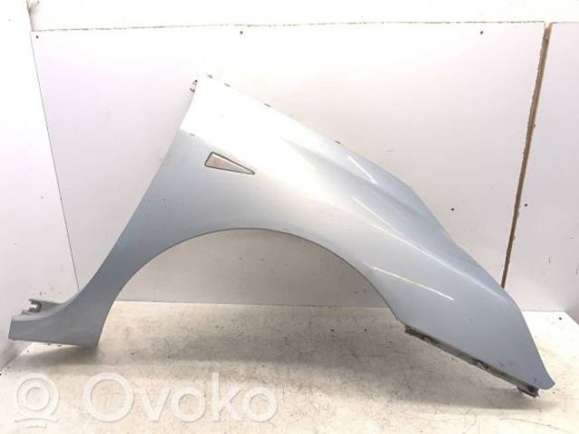 RENAULT 8200155751 Крыло переднее правое в наличии Полтава