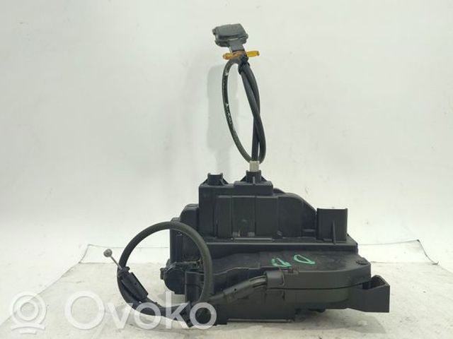 RENAULT 8200300125 Замок двери передней правой в наличии Харьков
