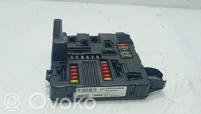 RENAULT 8200306033B Блок предохранителей в наличии Полтава