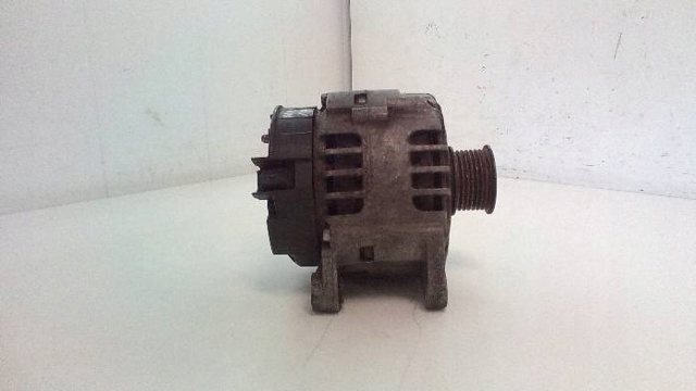 8200538408 RENAULT Генератор купить в Черкассы