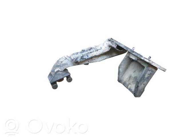 8200660913 RENAULT Ролик двери боковой (сдвижной) правый нижний купить в Павлоград
