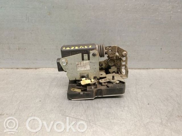 RENAULT 8200928484 Замок двери задней левой в наличии Кривой Рог