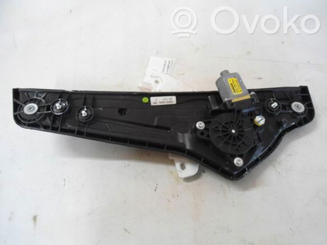 Мотор стеклоподъемника двери задней, правой 824602V000 HYUNDAI
