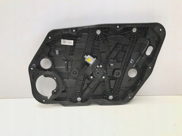 82460CV010 HYUNDAI Мотор стеклоподъемника двери передней правой купить в Тернополь