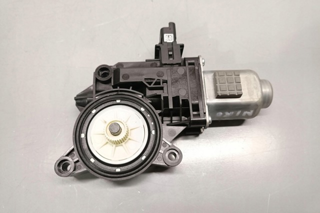 82460G5010 Мотор стеклоподъемника двери передней правой купить Чернигов