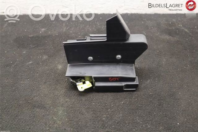 825033585R RENAULT Замок двери задней левой купить в Чернигов