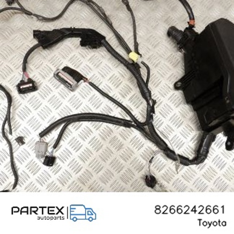TOYOTA 8266242661 в наличии Украина