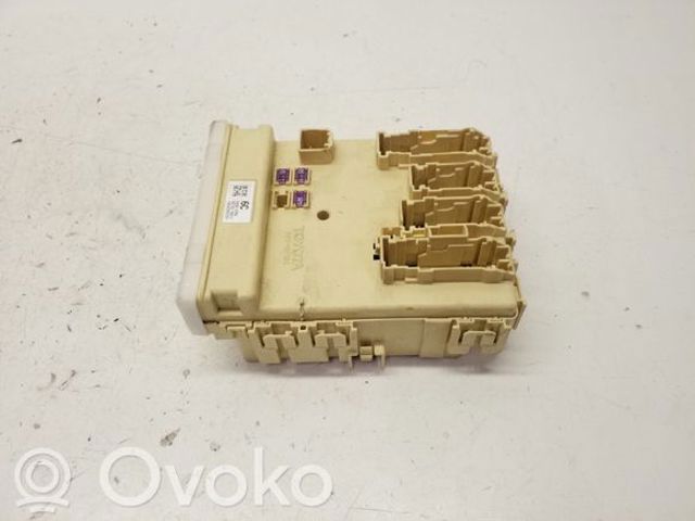 8273078011 TOYOTA Блок предохранителей купить в Винница