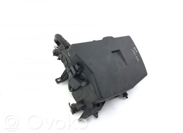 Монтажный блок 8274102050 TOYOTA