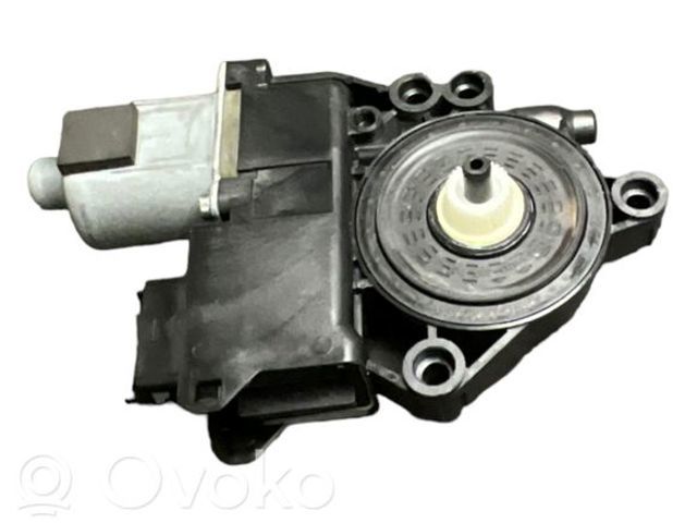 Моторчик стеклоподъемника двери задней, левой 834503Z010 HYUNDAI
