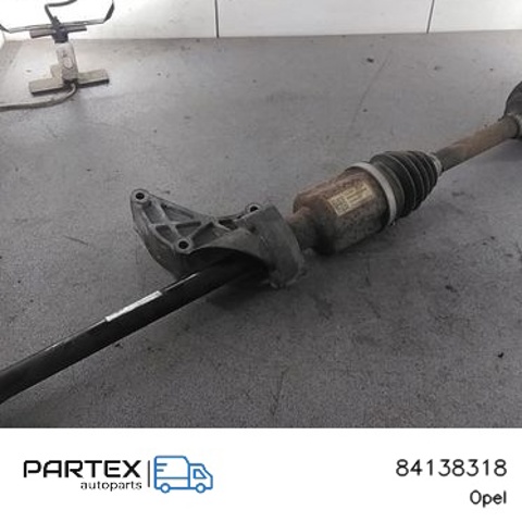 Вал приводной правый 84138318 OPEL