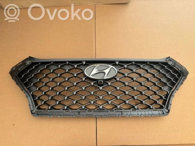 HYUNDAI 86351D7710 Решетка радиатора в наличии Тернополь