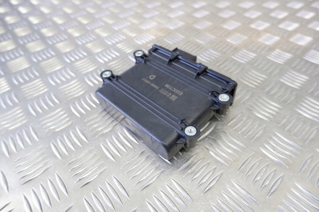 89680K0010 TOYOTA Блок управления (модуль) электромеханического стояночного тормоза купить в Ирпень