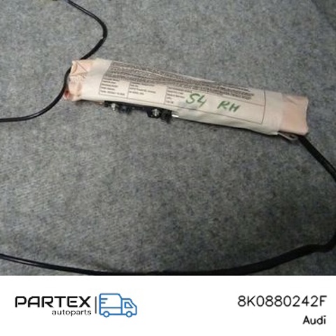 Подушка безопасности AIRBAG спинки сиденья, правого 8K0880242F VAG