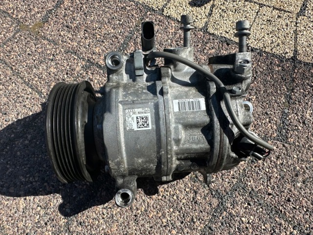 VAG 8T0260805R Компрессор кондиционера в наличии Черновцы