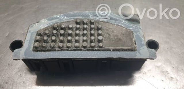 8T0820521A Резистор печки купить Павлоград