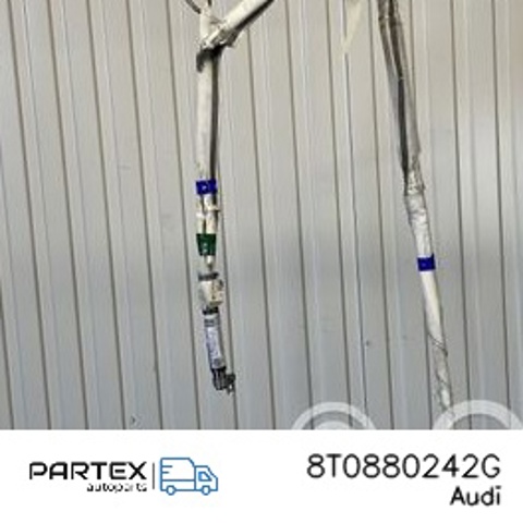 Подушка безопасности AIRBAG спинки сиденья, правого 8T0880242G VAG